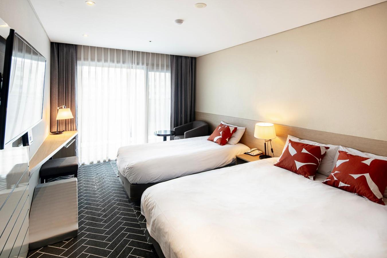 From H The Best Hotel Jeju Seongsan Seogwipo Exterior photo