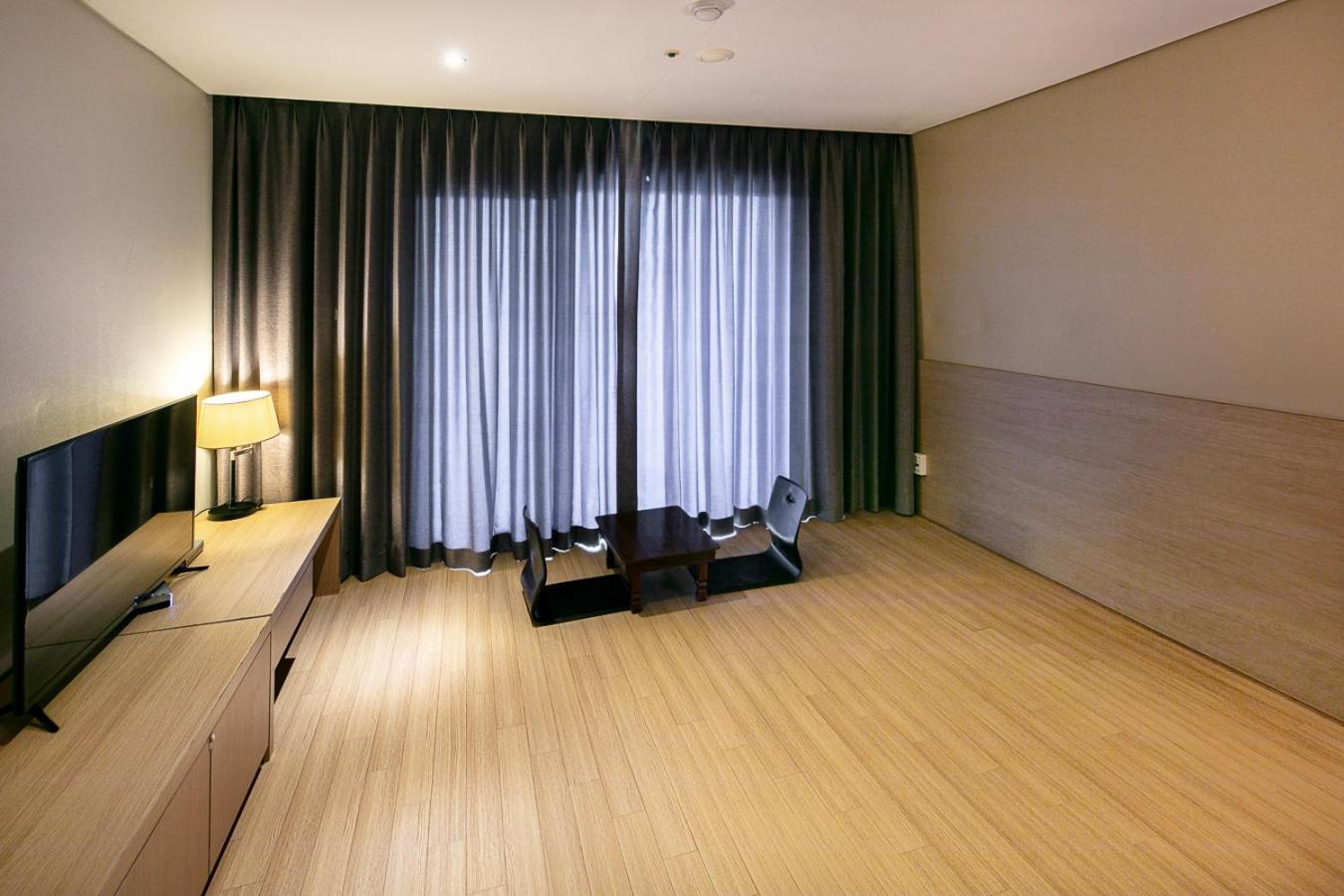 From H The Best Hotel Jeju Seongsan Seogwipo Exterior photo