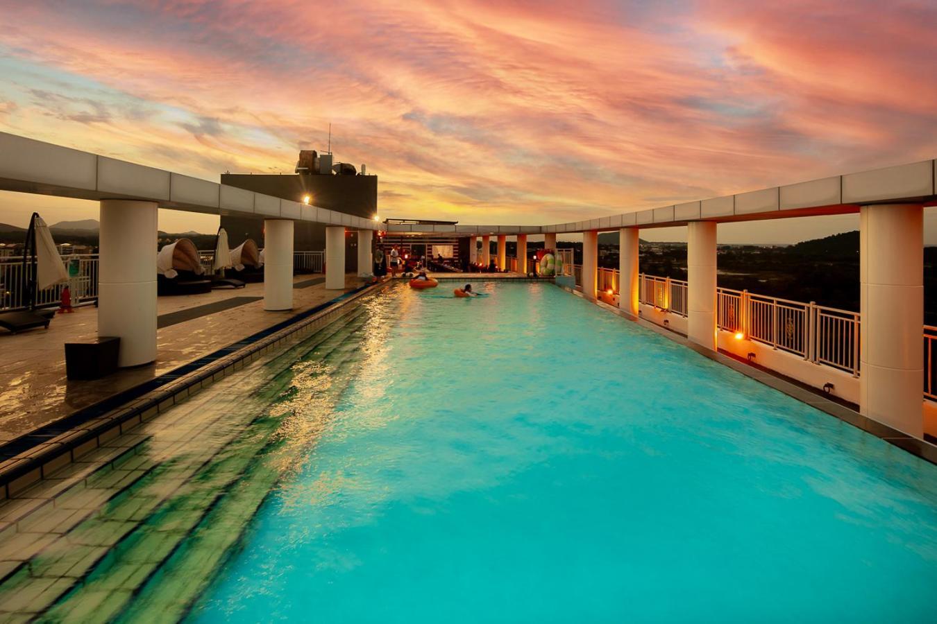 From H The Best Hotel Jeju Seongsan Seogwipo Exterior photo